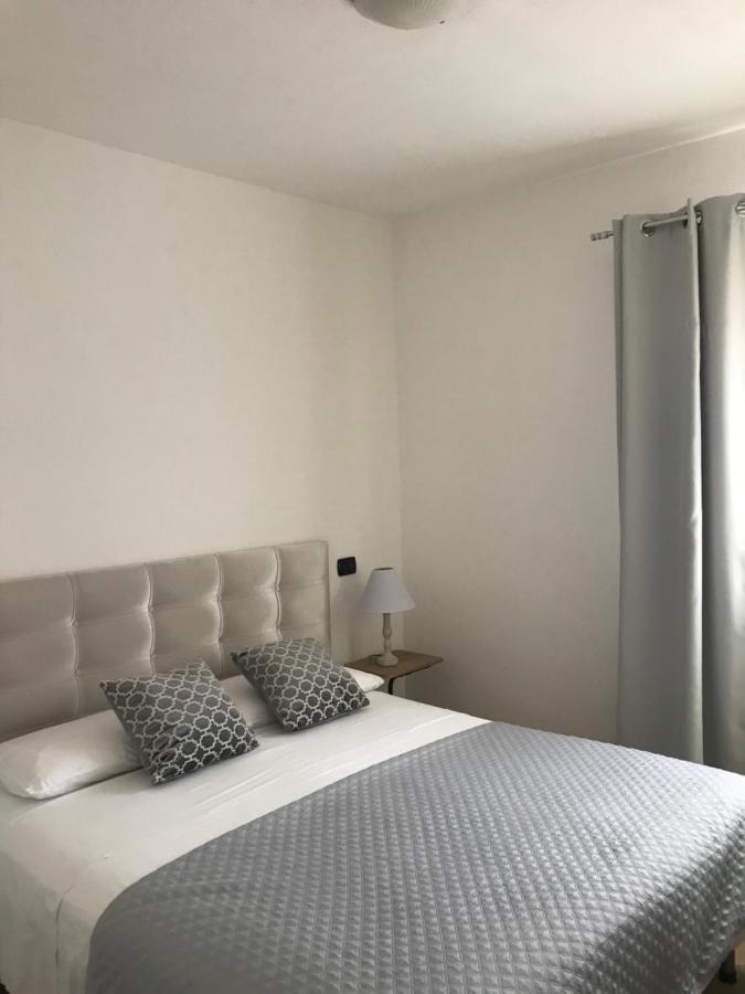 Monis Hogar Apartment Arzachena Bagian luar foto